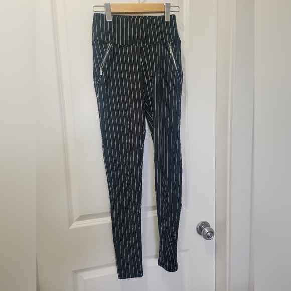 Skinny Pinstripe leggings  (xs) - Picture 4 of 4